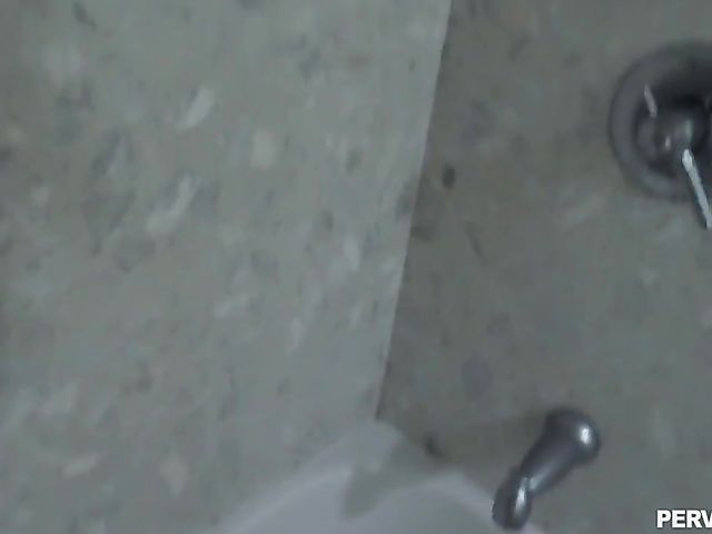 Stepmom POV with eager MILF Sovereign Syre