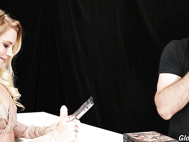 Interracial gloryhole fuck with blonde Riley Star