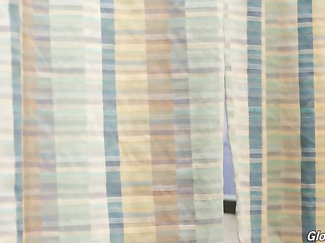 Interracial gloryhole fuck with blonde Riley Star