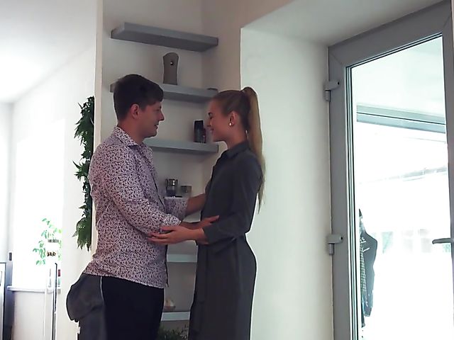 Sex Art behind the scenes with fair haired Alecia Fox