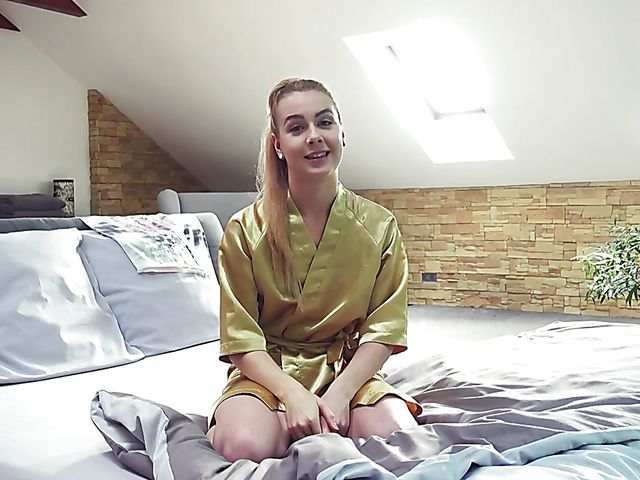 Sex Art behind the scenes with fair haired Alecia Fox