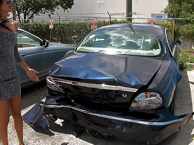 Gia Vendetti - Slim latina POV with a car mechanic