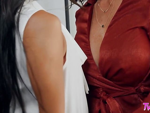 MILF teen lesbian squirt with counselor Alexis Fawx and college girl Katya Rodriguez