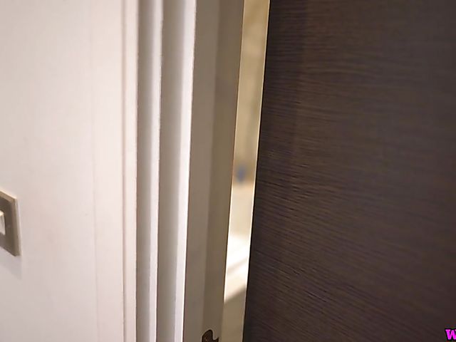 Wet MILF bathroom solo with big tittied Amber Jayne