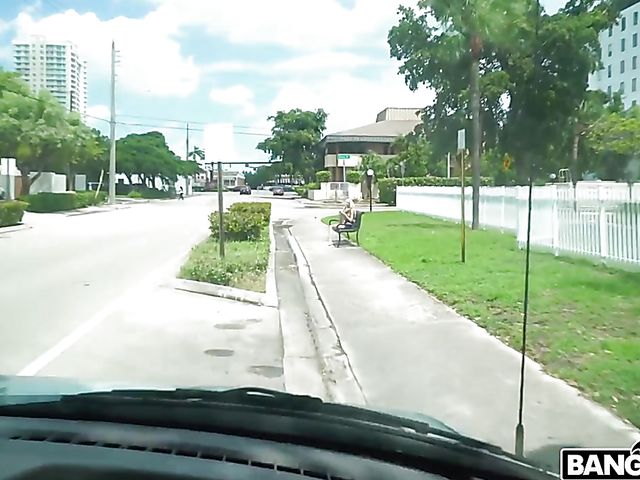 Pint sized blonde Jessie Saint gets picked up and fucked