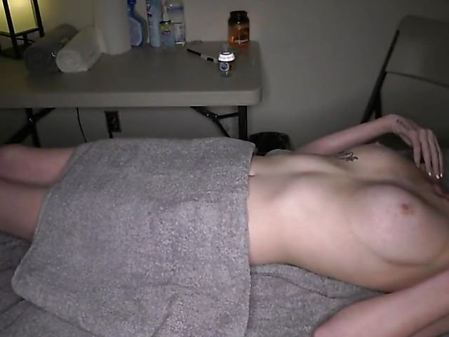 Lesbian amateur massage and orgasmic fingering with a perfect bodied oiled babe