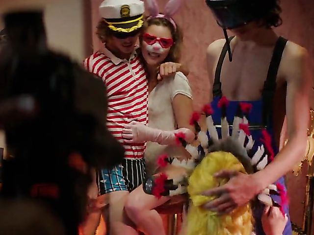 Mainstream sex scene and nudist lifestyle from dutch erotic movie Wij 2018