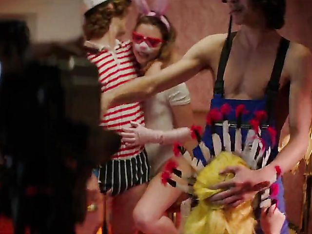 Mainstream sex scene and nudist lifestyle from dutch erotic movie Wij 2018