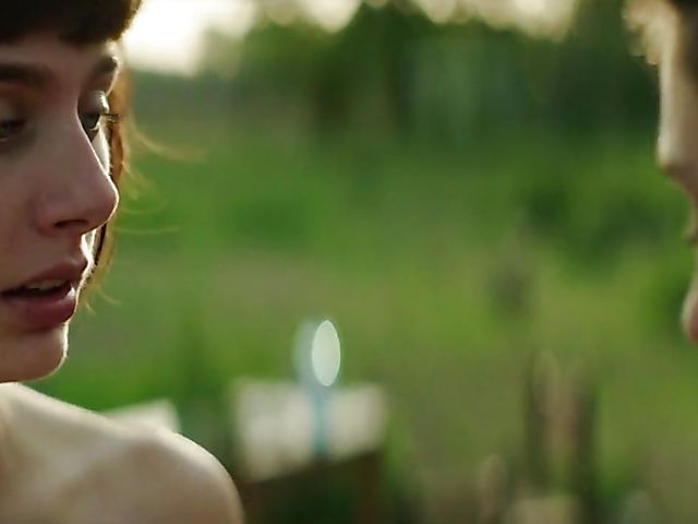 Mainstream sex scene and nudist lifestyle from dutch erotic movie Wij 2018