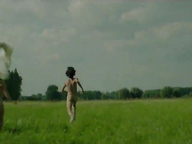 Mainstream sex scene and nudist lifestyle from dutch erotic movie Wij 2018