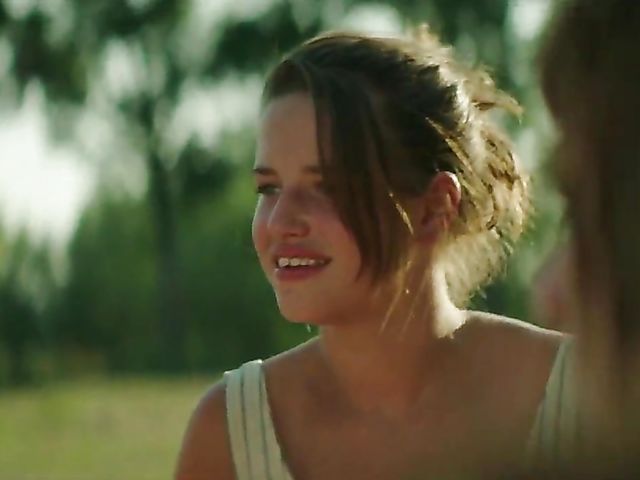 Mainstream sex scene and nudist lifestyle from dutch erotic movie Wij 2018