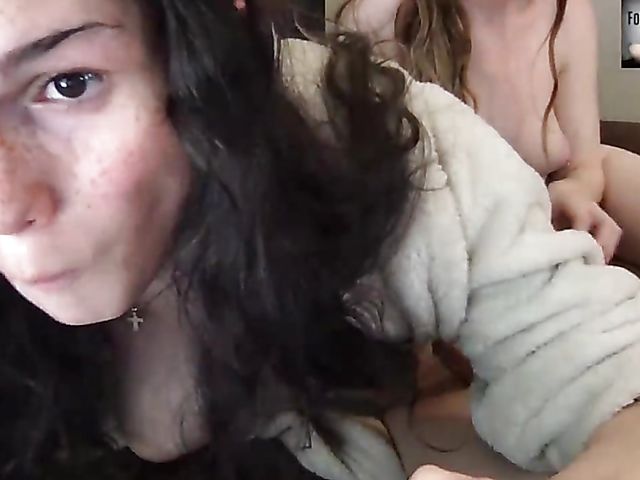 Amateur shemale cock for a pale girl to suck and ride on webcam