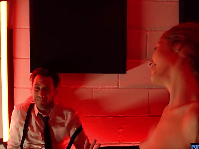 Audrey Hempburn - Teen hardcore fucked in the red light 