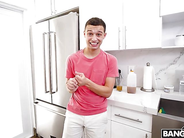 Kosame Dash's latin ass drives a boy crazy