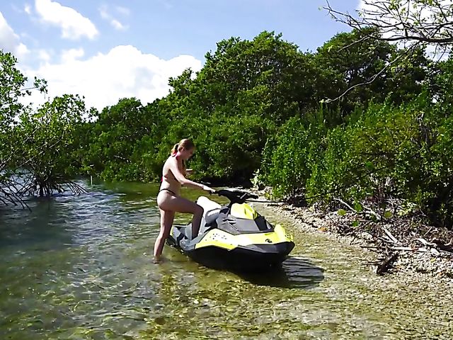 Thick teen Brie Viano flashing in the sea and banging outdoors