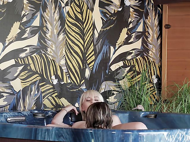 Miss Melissa and Blue Angel lesbian close up pussy licking in the hot tub