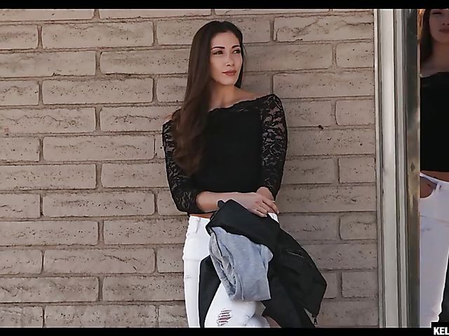 Submission and butt fuck with slim anal lover Clea Gaultier