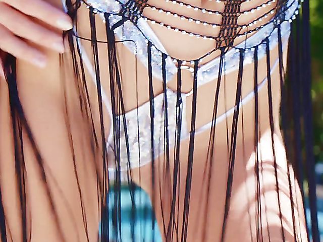 Sweaty sex with nicely stacked blonde Natalia Starr