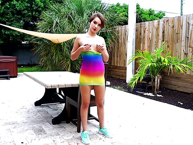 Backyard solo with short hair teen Natalie Porkman