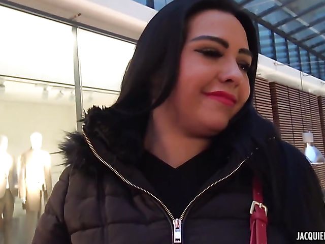 Pick up anal in France with raven-haired foreigner Emma