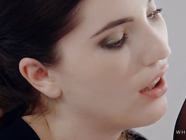 Kinky FFM threesome with euro babes Stacy Cruz and Mia Evans