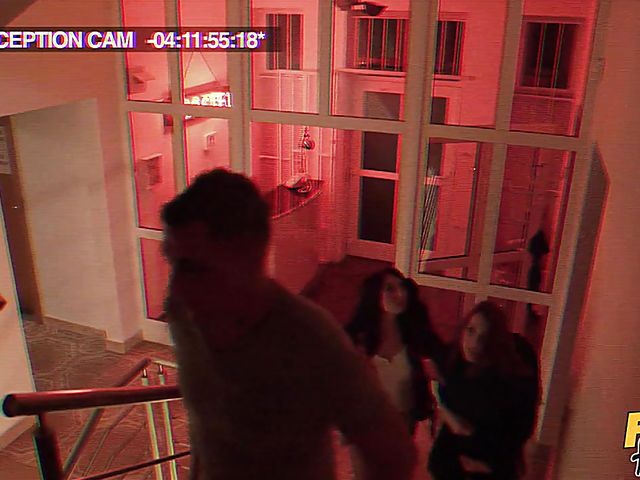 Hotel threesome with stuck girls Katy Rose and Charlie Red