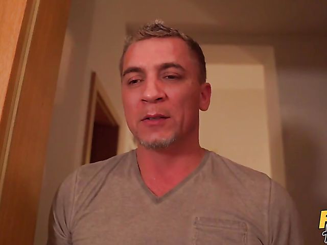 Hotel threesome with stuck girls Katy Rose and Charlie Red