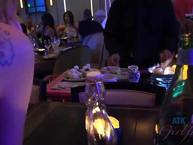 Hotel POV in Las Vegas with naughty Ela Darling