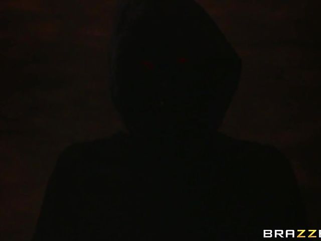 MILFs Ariella Ferrera and Isis Love lesbian Halloween party