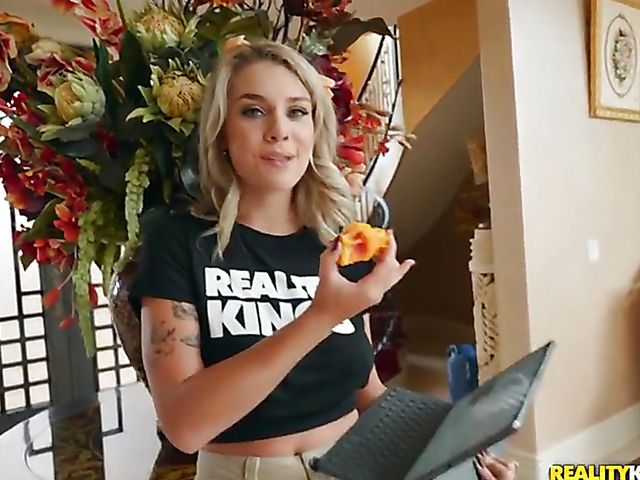 Behind the scenes fuck with busty cutie Gabbie Carter