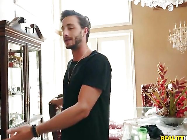 Behind the scenes fuck with busty cutie Gabbie Carter