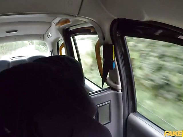 Wild taxi sex with MILF whore Texas Patti