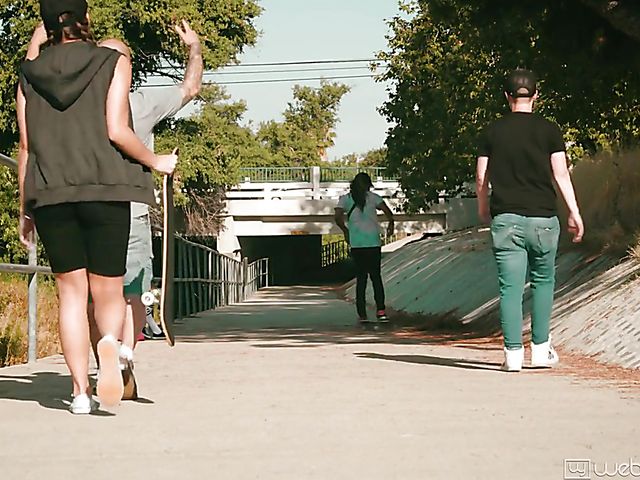 Young lesbian skater girl Gia Derza tricks exotic Savannah Sixx into sex