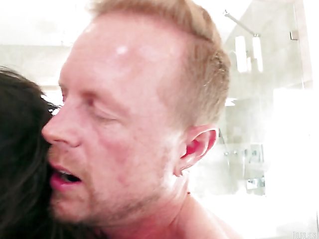 Busty teen shower and hard threesome afterwards with Autumn Falls