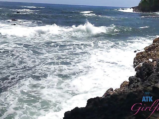 Blonde teen POV in Hawaii featuring Elsa Jean