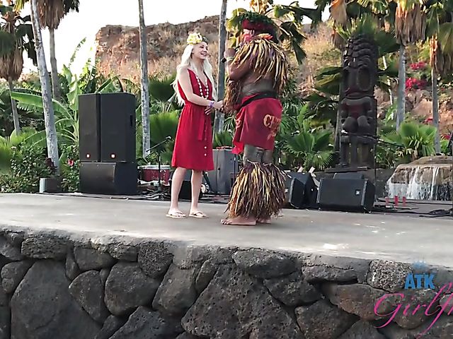 Blonde teen POV in Hawaii featuring Elsa Jean