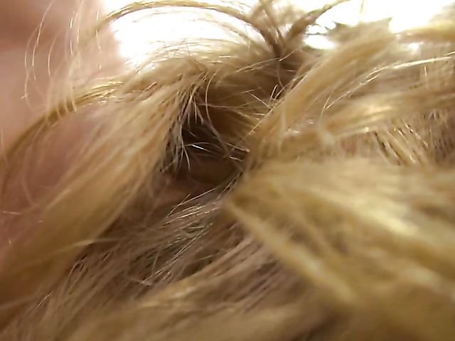 Shaved teen with long pussy lips shows her creampie