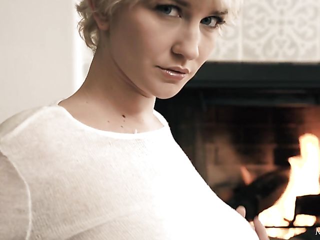 Busty solo with Skye Blue's cards and fingers at the fireside