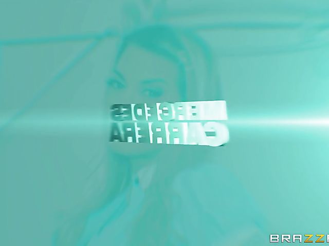 MILF maid Mercedes Carrera gets her latin pussy rammed