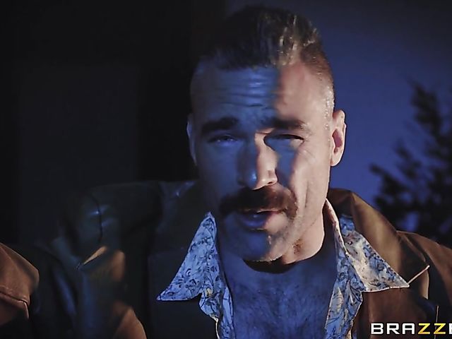 Vampire blowjob and fuck on Halloween with Kendra Spade