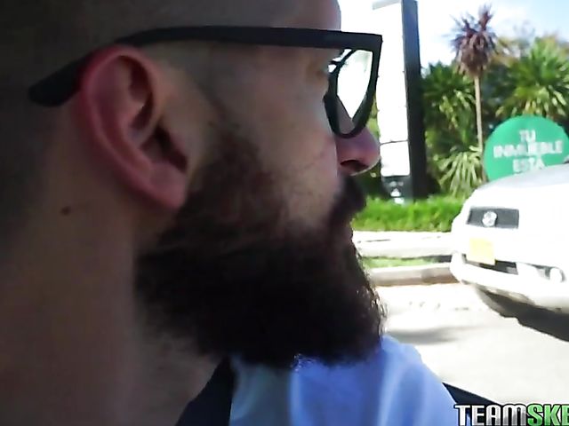 Oye Loca latina Cassandra is addicted to sex