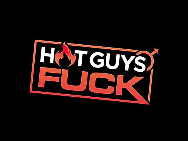 Couple condom sex featuring Marcus Mora and Riley Holt