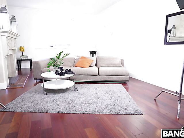 Valentina Jewels condom blowjob with 10 random guys