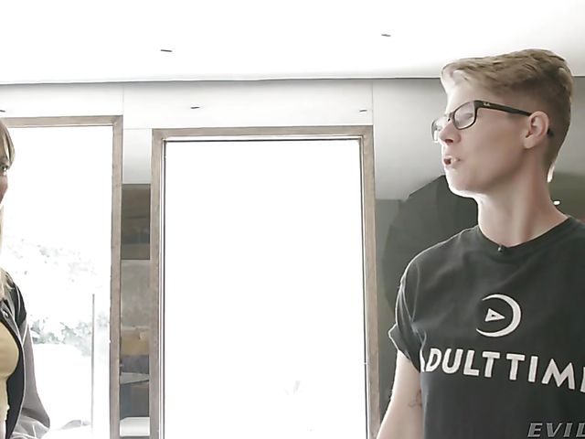 Threesome lesbian shoot with Riley Reid, Angela White and Katrina Jade