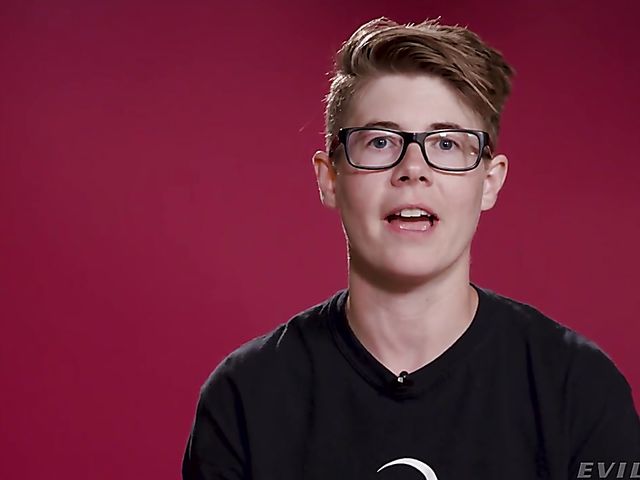 Threesome lesbian shoot with Riley Reid, Angela White and Katrina Jade