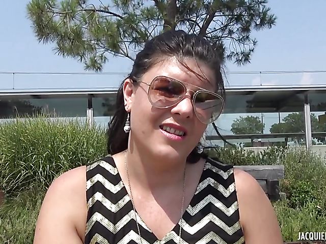 French chubby small tits woman in boots Maeva gets banged outdoors