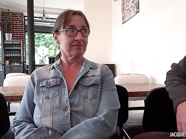 French gang bang with 45-year-old lady Lucie