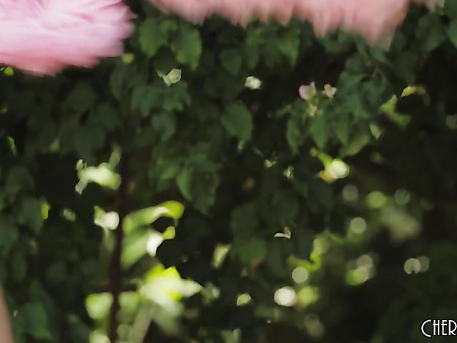 Roller girl Whitney Wright eating ice cream and playing with her dirty pussy