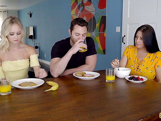 Natalia Queen - Blonde sister riding creampie after breakfast