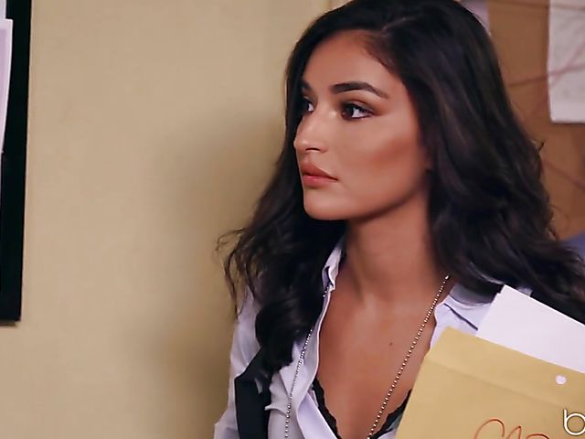 Teen petite investigator Emily Willis fucks her colleague